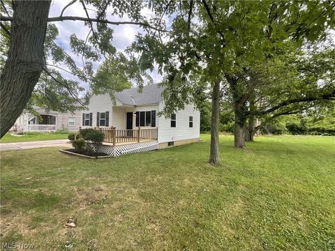 1239 Maple Dr, Lorain, OH 44052 photo 24