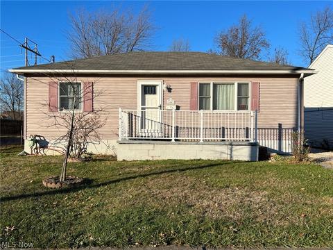 1847 E 37th St, Lorain, OH 44055 photo 1