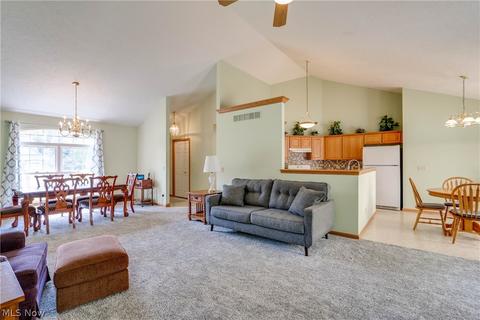 38365 Brighton Path, Willoughby, OH 44094 photo 5