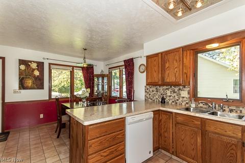 5875 Sequoia Ct, Mentor On The Lake, OH 44060 photo 11