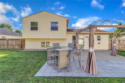 462 Bayberry Dr, Elyria, OH 44035 photo 22