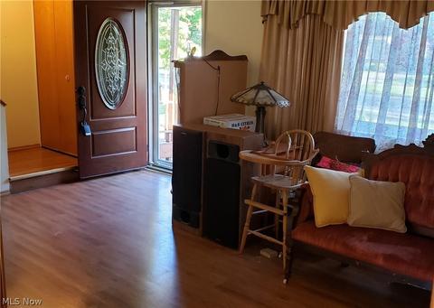 848 Salem Ave, Elyria, OH 44035 photo 5