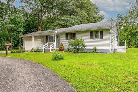 5280 Elyria Ave, Lorain, OH 44055 photo 2