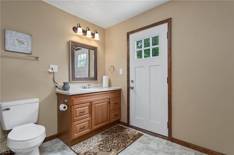 5280 Elyria Ave, Lorain, OH 44055 photo 22