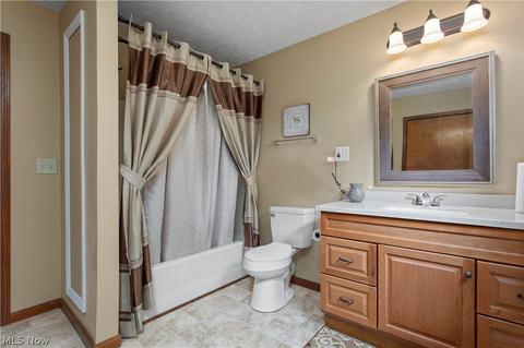 5280 Elyria Ave, Lorain, OH 44055 photo 24