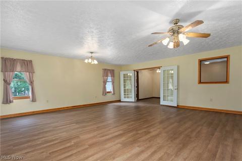 5280 Elyria Ave, Lorain, OH 44055 photo 11
