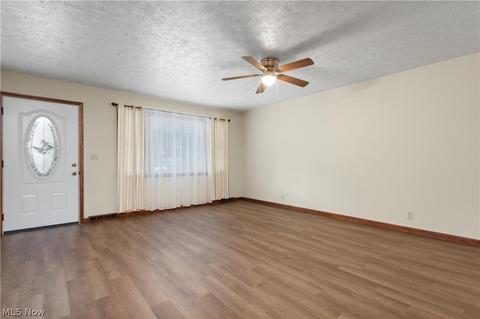 5280 Elyria Ave, Lorain, OH 44055 photo 13