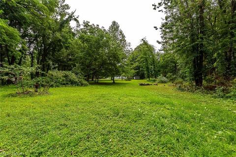 5280 Elyria Ave, Lorain, OH 44055 photo 3
