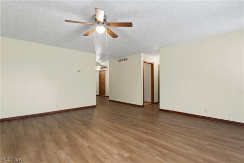 5280 Elyria Ave, Lorain, OH 44055 photo 15