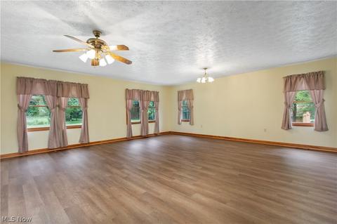 5280 Elyria Ave, Lorain, OH 44055 photo 12