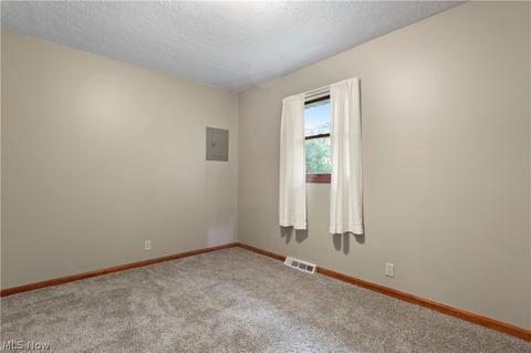 5280 Elyria Ave, Lorain, OH 44055 photo 19