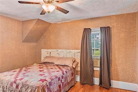 154 Maple St, Dillonvale, OH 43917 photo 27
