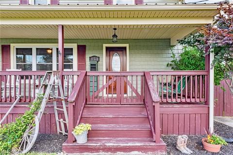 154 Maple St, Dillonvale, OH 43917 photo 3
