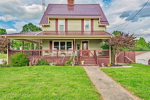 154 Maple St, Dillonvale, OH 43917 photo 1