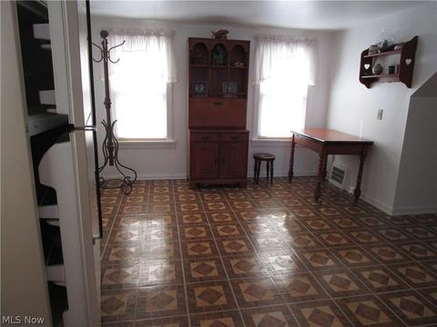1529 E 294th St, Wickliffe, OH 44092 photo 10