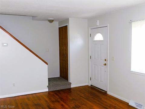 852 Salem Ave, Elyria, OH 44035 photo 6