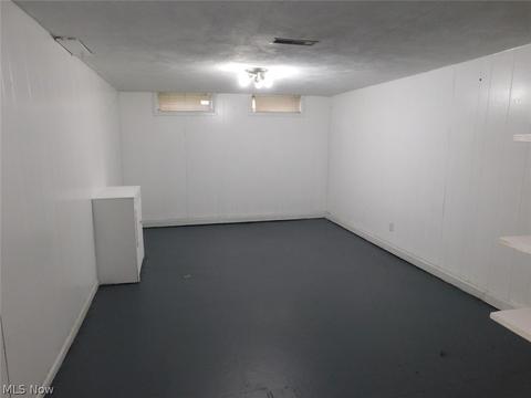 852 Salem Ave, Elyria, OH 44035 photo 9