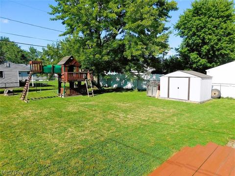 852 Salem Ave, Elyria, OH 44035 photo 2