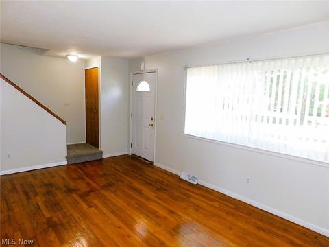 852 Salem Ave, Elyria, OH 44035 photo 7