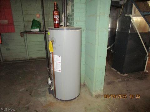 3032 W Prospect Rd, Ashtabula, OH 44004 photo 3