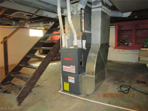 3032 W Prospect Rd, Ashtabula, OH 44004 photo 5