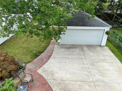 808 Park Ave, Elyria, OH 44035 photo 6