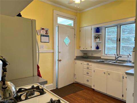 808 Park Ave, Elyria, OH 44035 photo 13