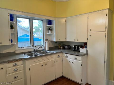 808 Park Ave, Elyria, OH 44035 photo 12