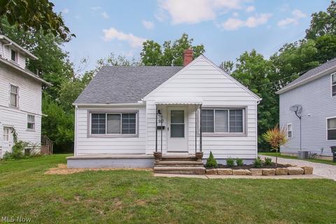 913 Bye St, Akron, OH 44320 photo 1