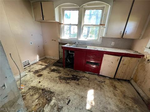 4841 Mckinley Ave, Ashtabula, OH 44004 photo 4
