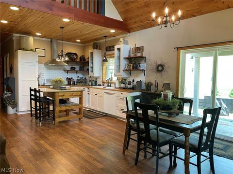 6203 Middle Run Rd NW, Dover, OH 44622 photo 9