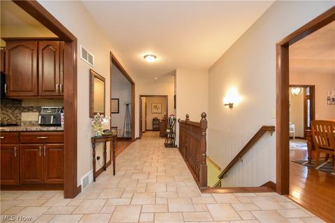 6904 Ruby Cts, Austintown, OH 44515 photo 5