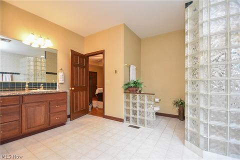 6904 Ruby Cts, Austintown, OH 44515 photo 20