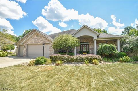 6904 Ruby Cts, Austintown, OH 44515 photo 2