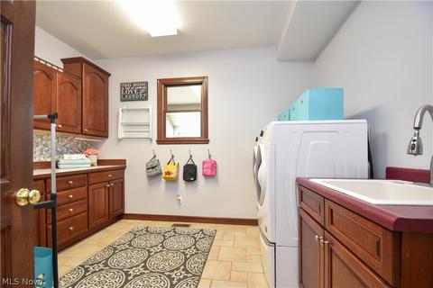 6904 Ruby Cts, Austintown, OH 44515 photo 23