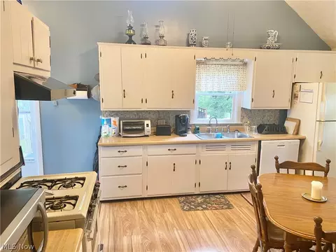 1631 Mohawk Dr, Akron, OH 44306 photo 7