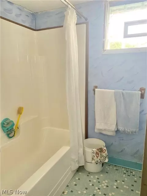 1631 Mohawk Dr, Akron, OH 44306 photo 16