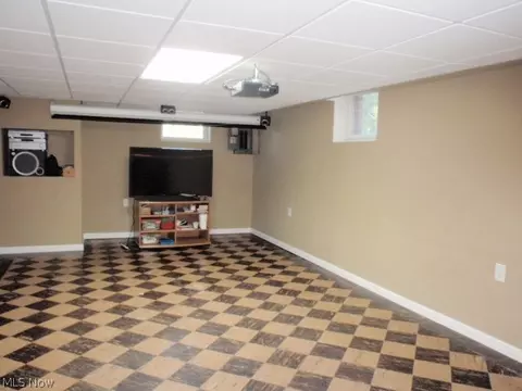305 Hilliard Rd, Elyria, OH 44035 photo 21