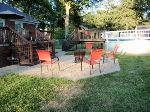 305 Hilliard Rd, Elyria, OH 44035 photo 27