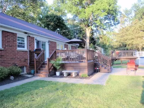 305 Hilliard Rd, Elyria, OH 44035 photo 26