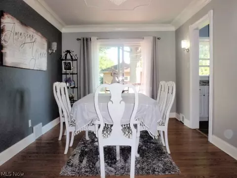 305 Hilliard Rd, Elyria, OH 44035 photo 6