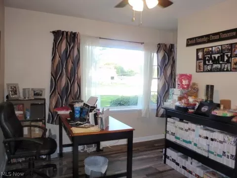 305 Hilliard Rd, Elyria, OH 44035 photo 10