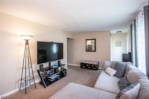 5756 Smith Rd, Brook Park, OH 44142 photo 3