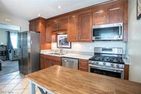 5756 Smith Rd, Brook Park, OH 44142 photo 5