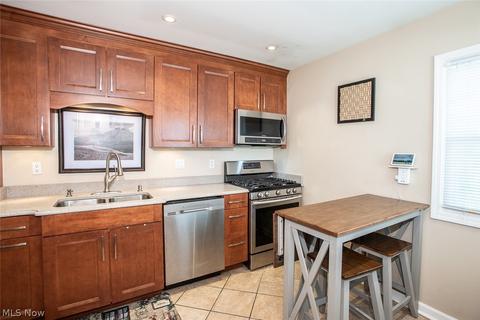 5756 Smith Rd, Brook Park, OH 44142 photo 6