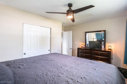 5756 Smith Rd, Brook Park, OH 44142 photo 8