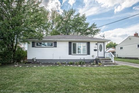 5756 Smith Rd, Brook Park, OH 44142 photo 1