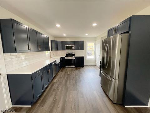 305 E Indiana Ave, Sebring, OH 44672 photo 9