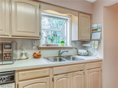 245 Perry Dr NW, Canton, OH 44708 photo 12