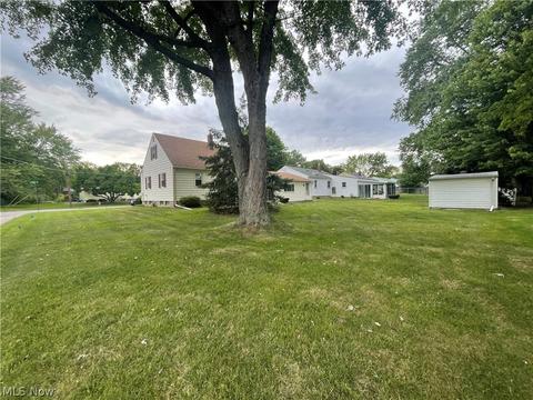 1528 Gladding Ave, Ashtabula, OH 44004 photo 5